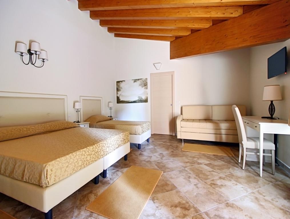 Hotel Villa Borghesi Corte dei Cortesi Habitación foto